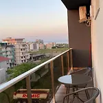 דירה Tan *