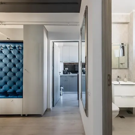 Tan Apartment Navodari