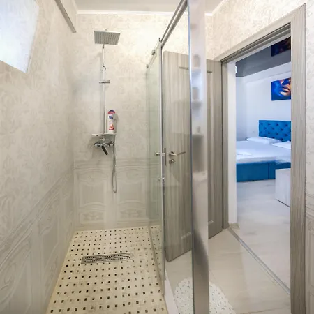 Tan Apartment *